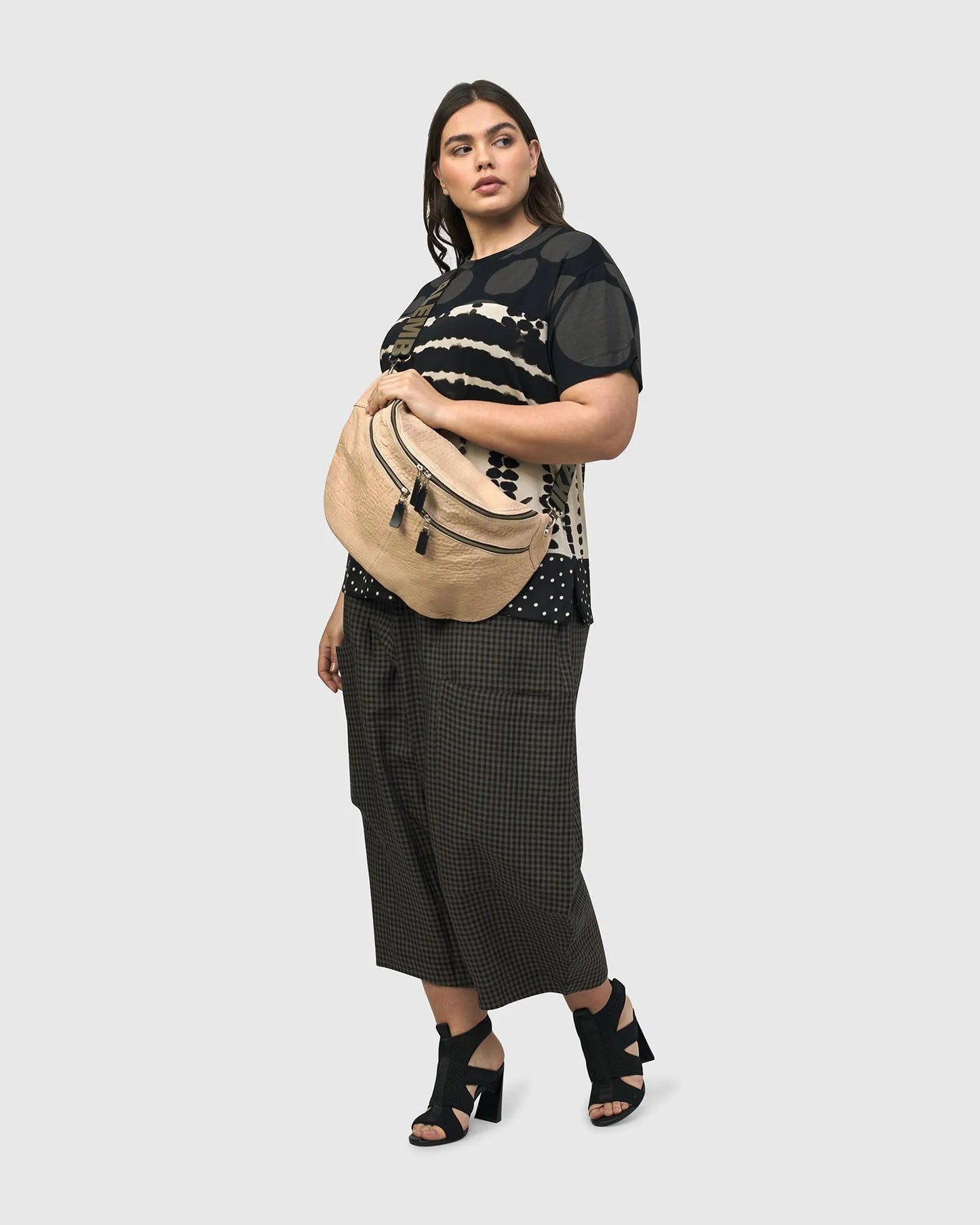 On-the-Go Large Sling Bag, Nude