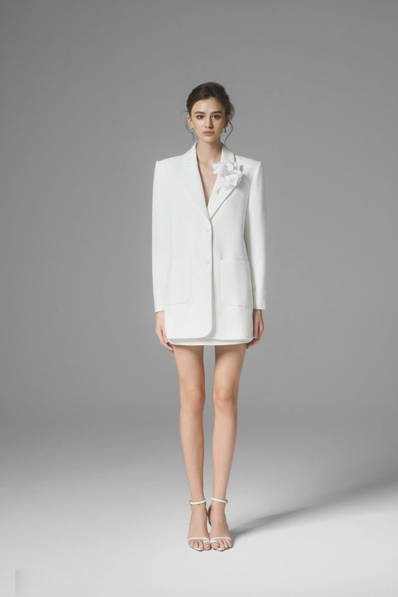 ONTARIO SKIRT IN WHITE