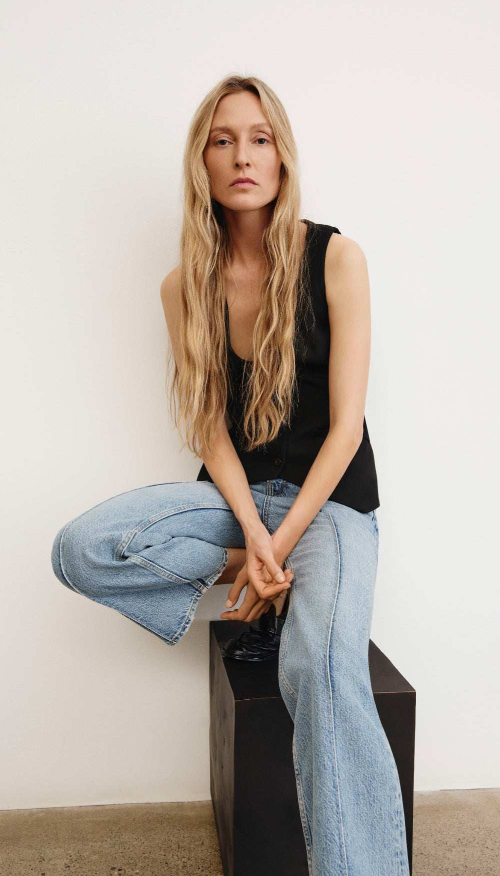 Finch High Rise Cropped Bootcut Jean