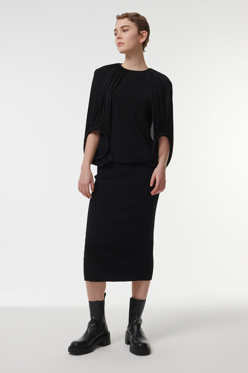 KNITTED PENCIL SKIRT IN BLACK