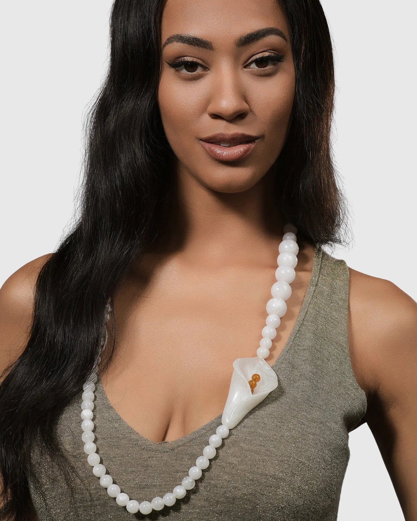 Lily Bead Necklace, White
