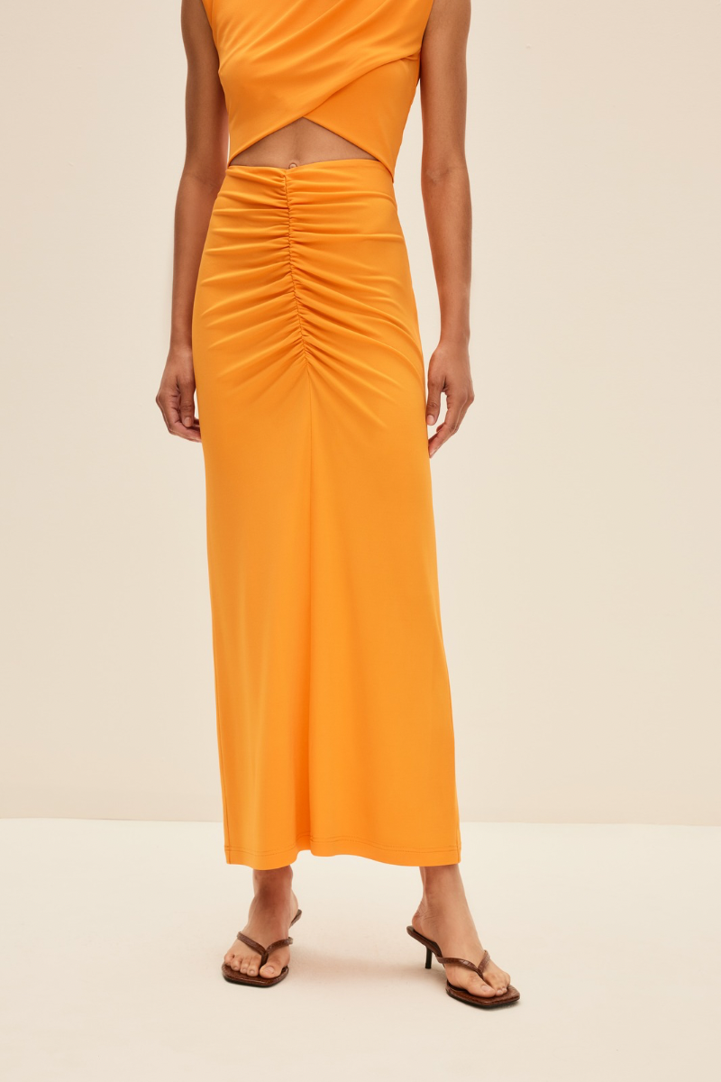 RUCHED MIDI SKIRT IN BRIGHT ORANGE