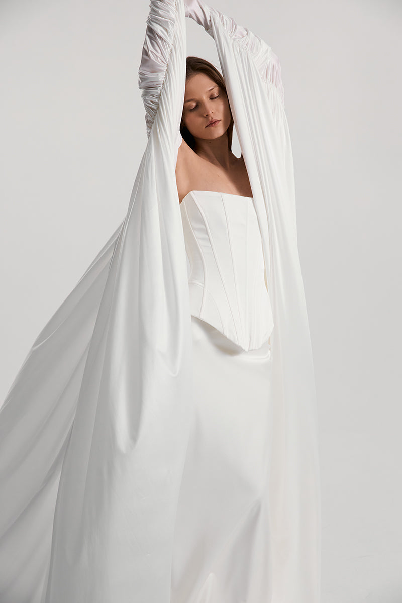 SKIRT WITH TRAIN SATIN IN OFF-WHITE