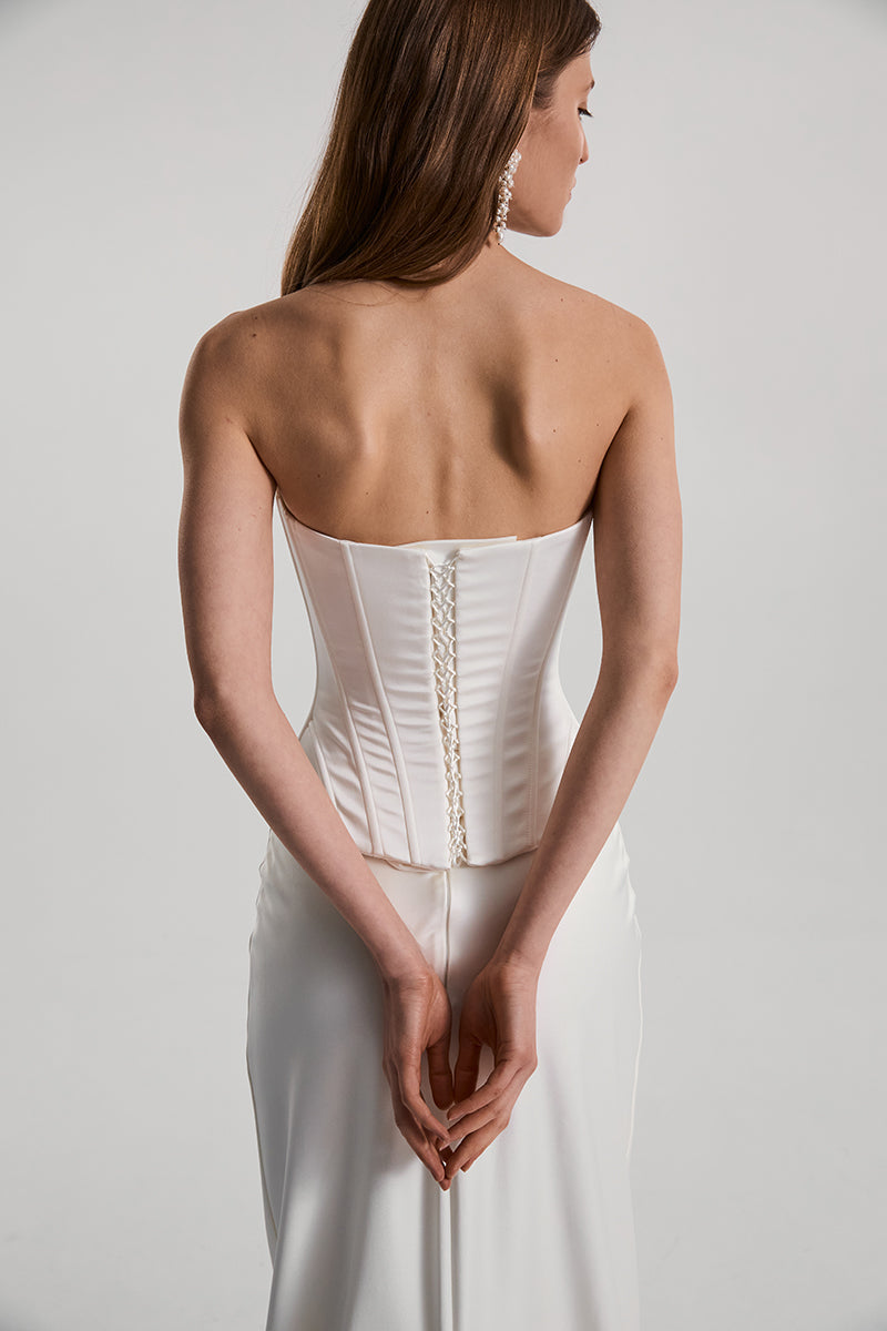 SKIRT WITH TRAIN SATIN IN OFF-WHITE